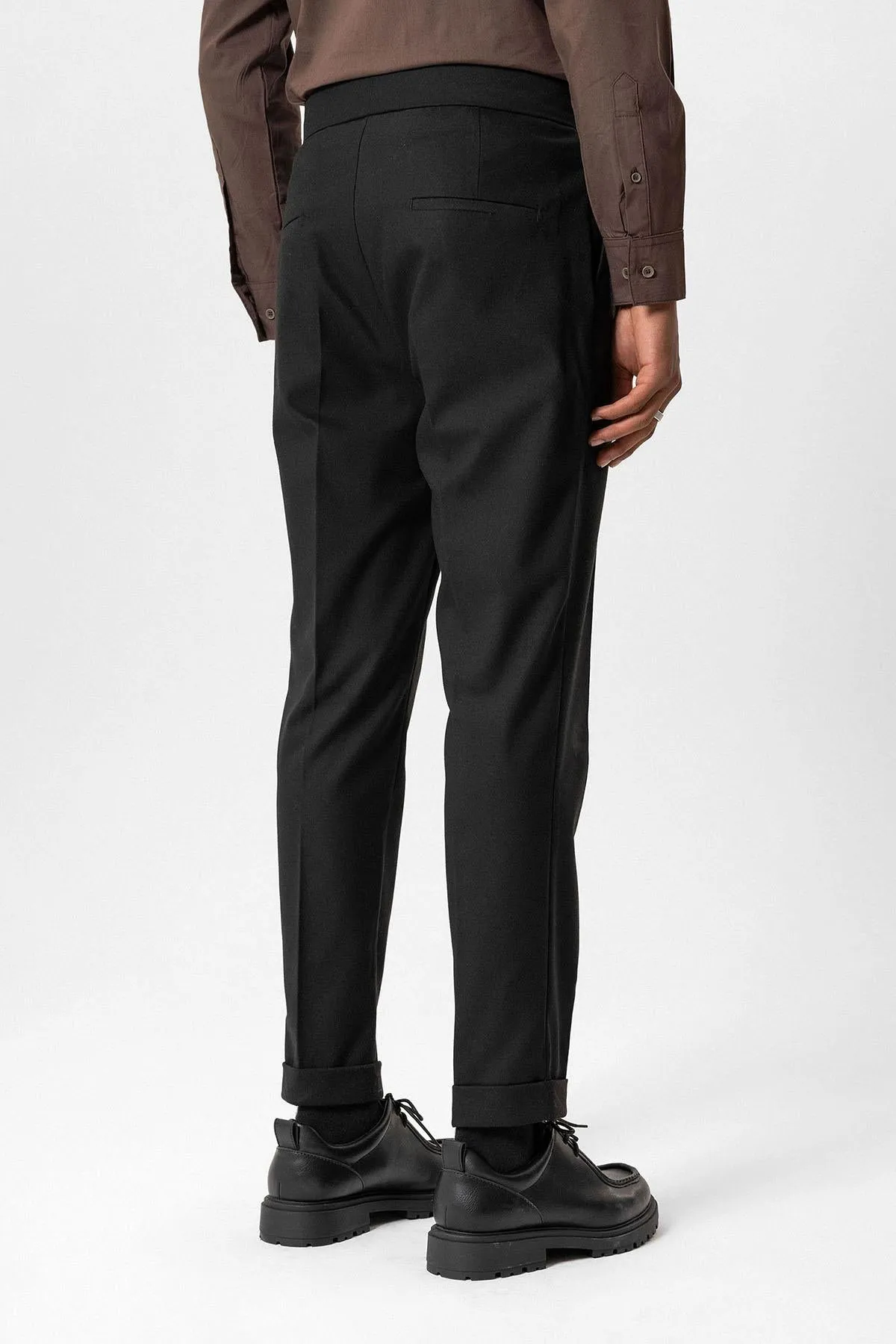 Black High-Waisted Pleated Technical Men's Trousers - Wessi