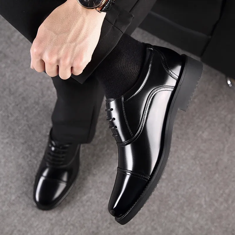 Men's Patent Leather Oxford Shoes with Cap Toe Design | For Formal Occasions