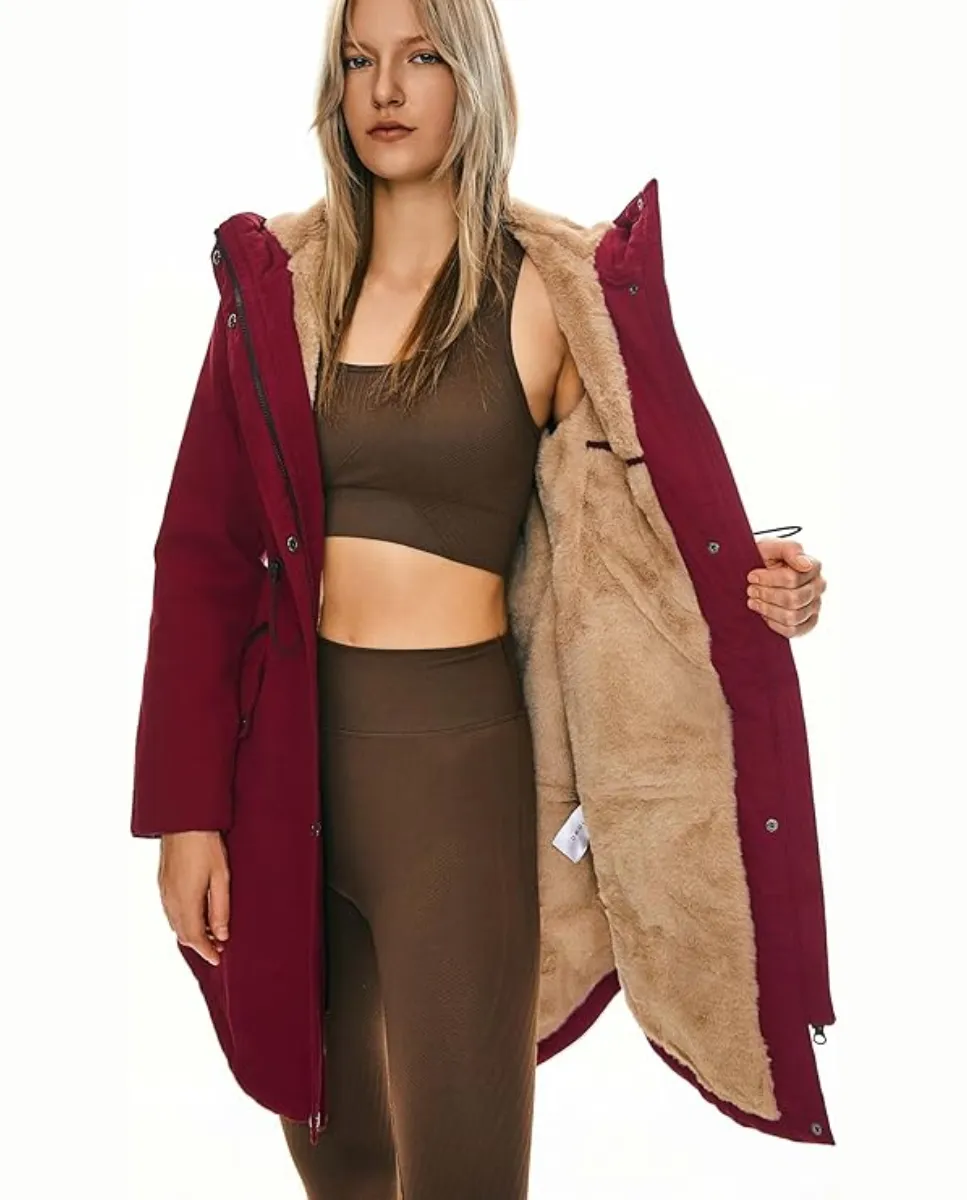 Parka acolchada para mujer con capucha y forro polar