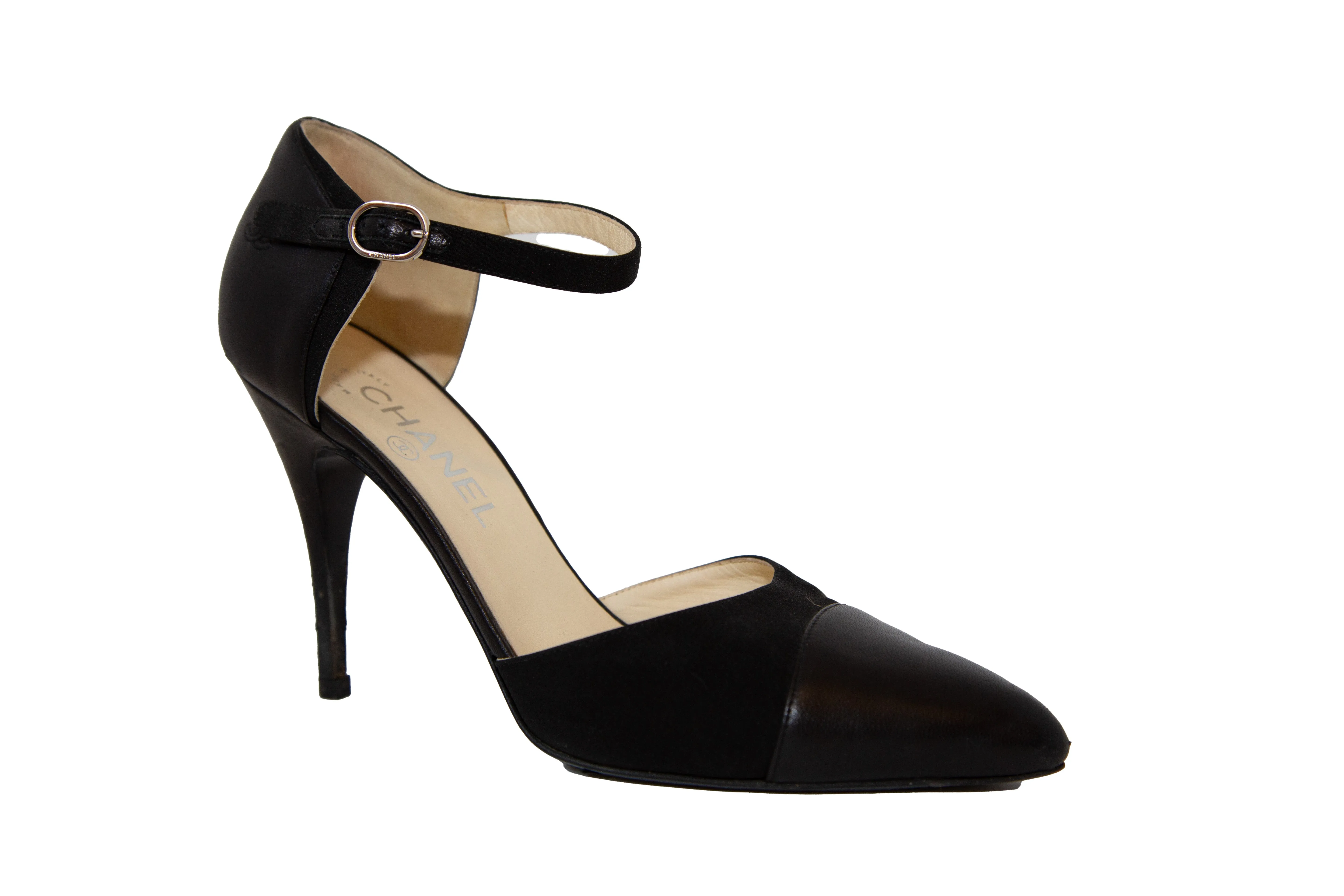 Pointed Toe Heel