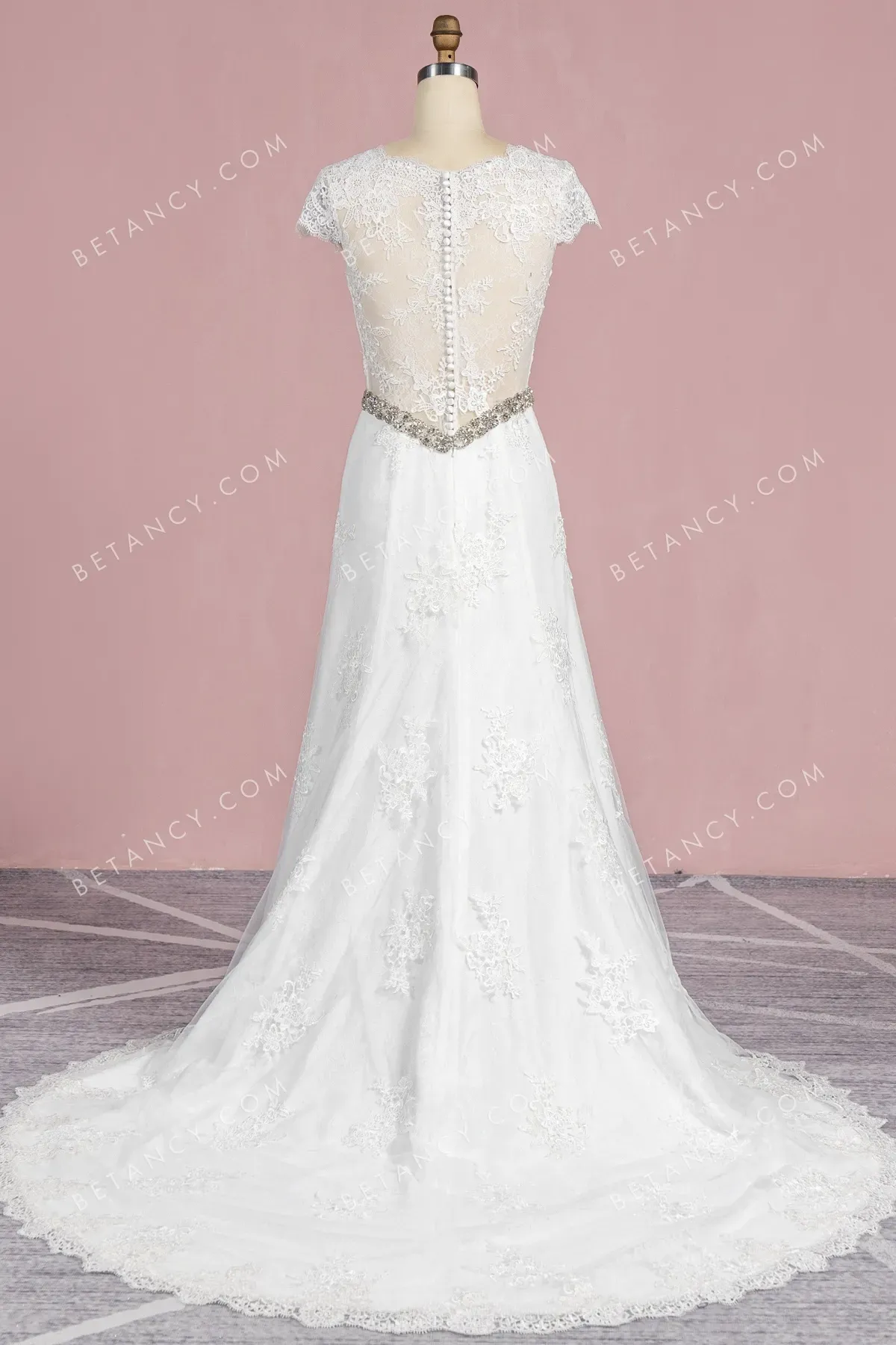 Scalloped V-neck Cap Sleeve Lace Wholesale Wedding Gown