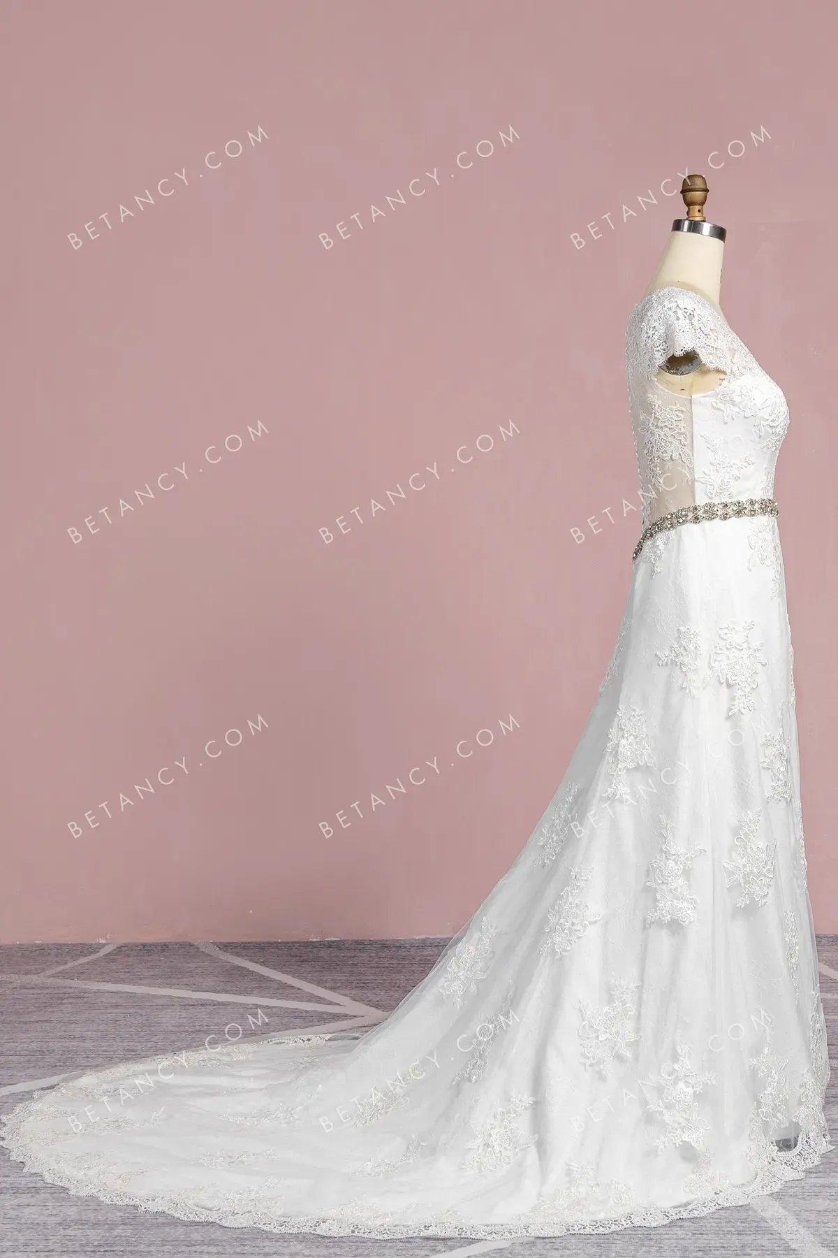 Scalloped V-neck Cap Sleeve Lace Wholesale Wedding Gown