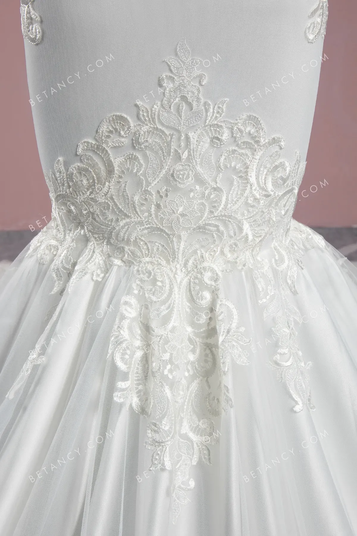 Unique Pattern Lace Ivory Satin Mermaid Bridal Dress