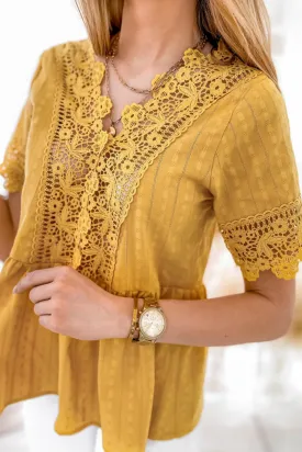 Yellow Lace Splicing V Neck Short Sleeve Shirt